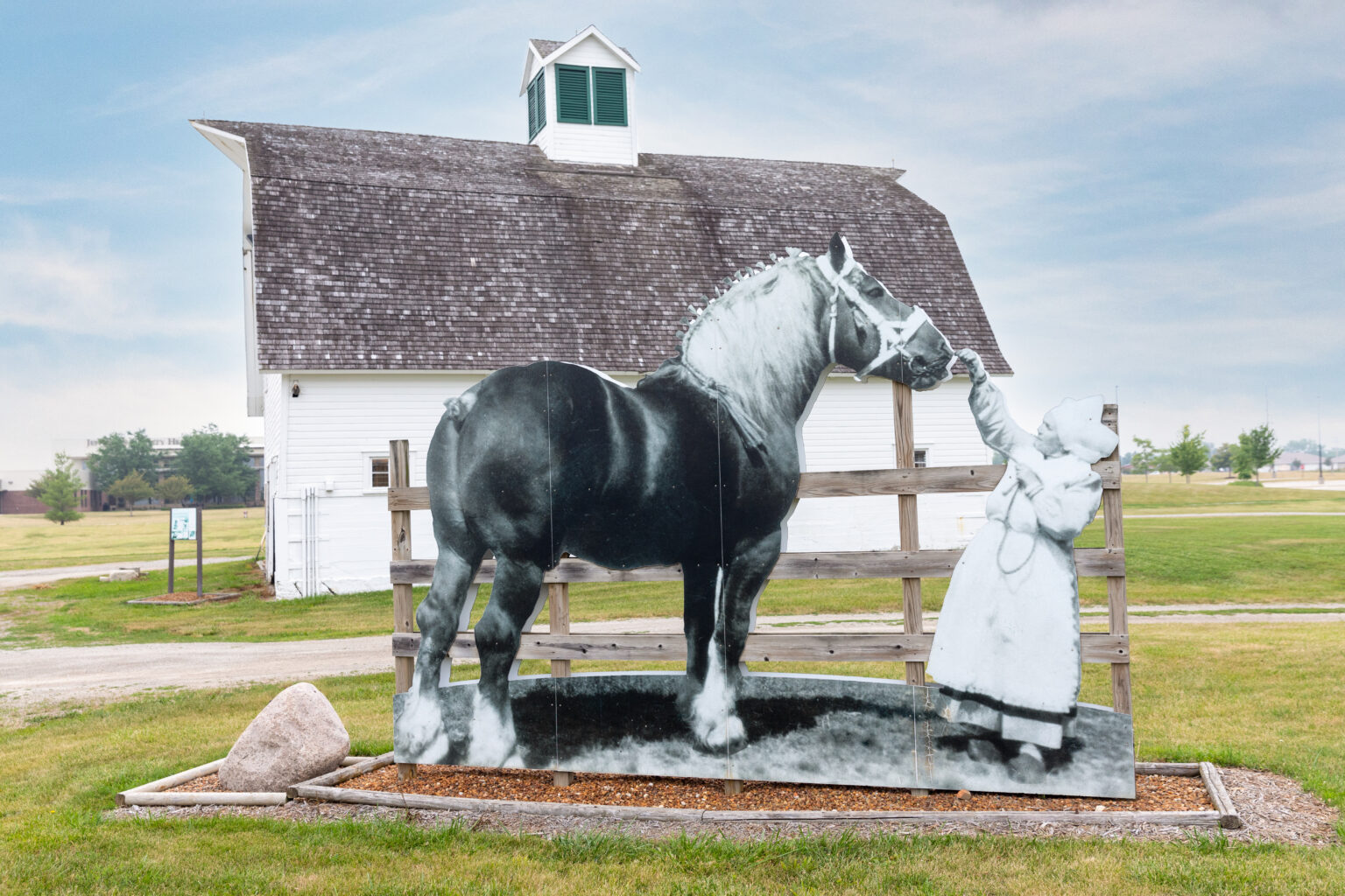 23 Barns, Hidden History, and a Perfect Iowa Weekend - Iowa Road Trip