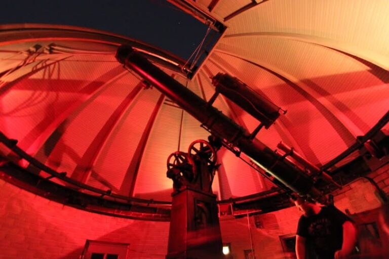 Public Observatories and Planetariums in Iowa: Where to See the Stars