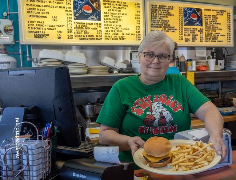 The Most Popular Breakfast Spots in Iowa, According to Iowa Road Trip Followers